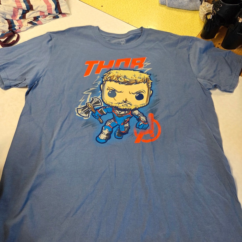 Funko Pop T-Shirt Mens XL Blue Excellent Marvel Avengers Endgame Thor Graphic